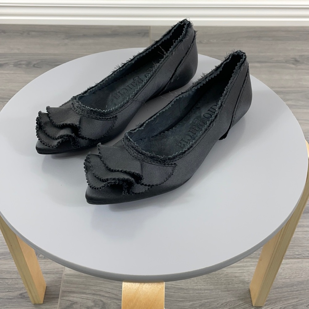 NEW Pedro Garcia Albany Ruffle Satin Skimmer